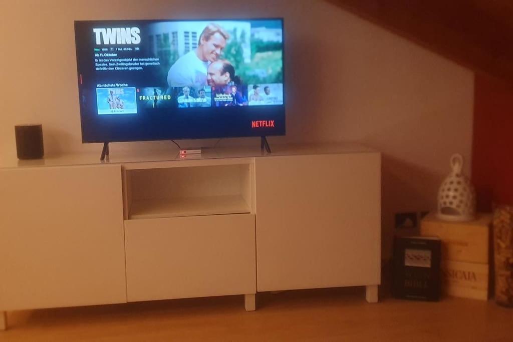 Charming 2.5Room Flat In Center Of Monforte dʼAlba Extérieur photo