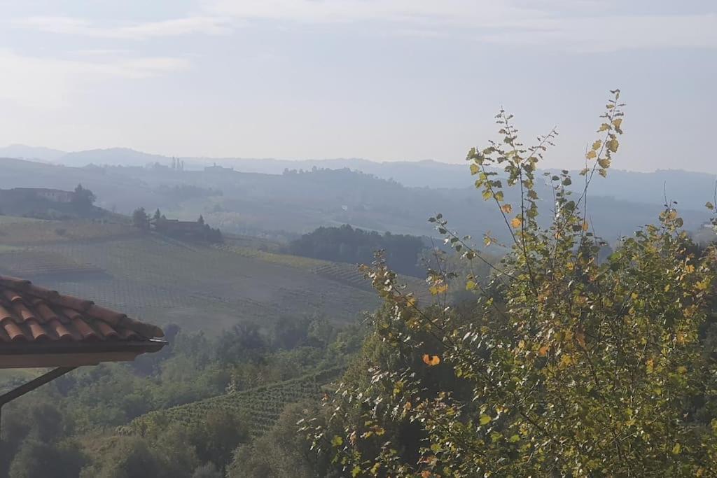 Charming 2.5Room Flat In Center Of Monforte dʼAlba Extérieur photo