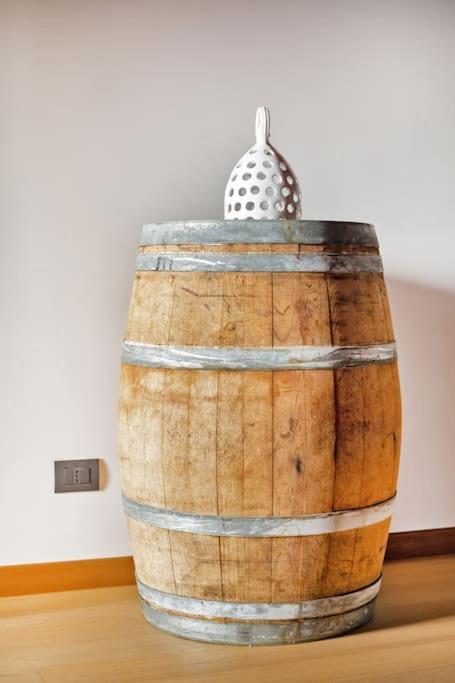 Charming 2.5Room Flat In Center Of Monforte dʼAlba Extérieur photo