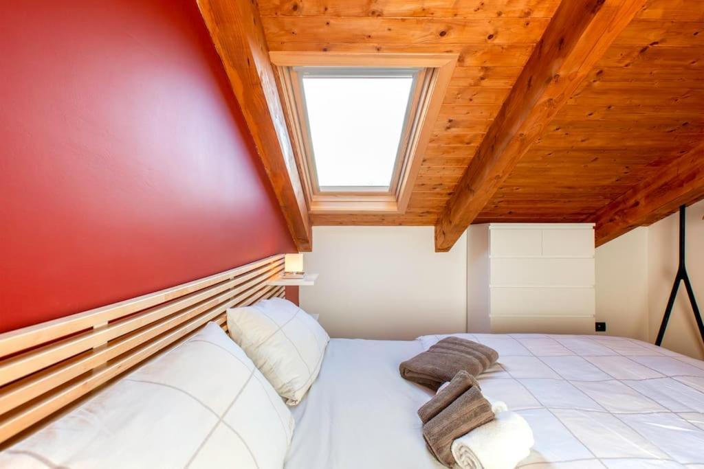 Charming 2.5Room Flat In Center Of Monforte dʼAlba Extérieur photo