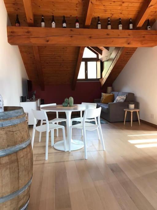 Charming 2.5Room Flat In Center Of Monforte dʼAlba Extérieur photo