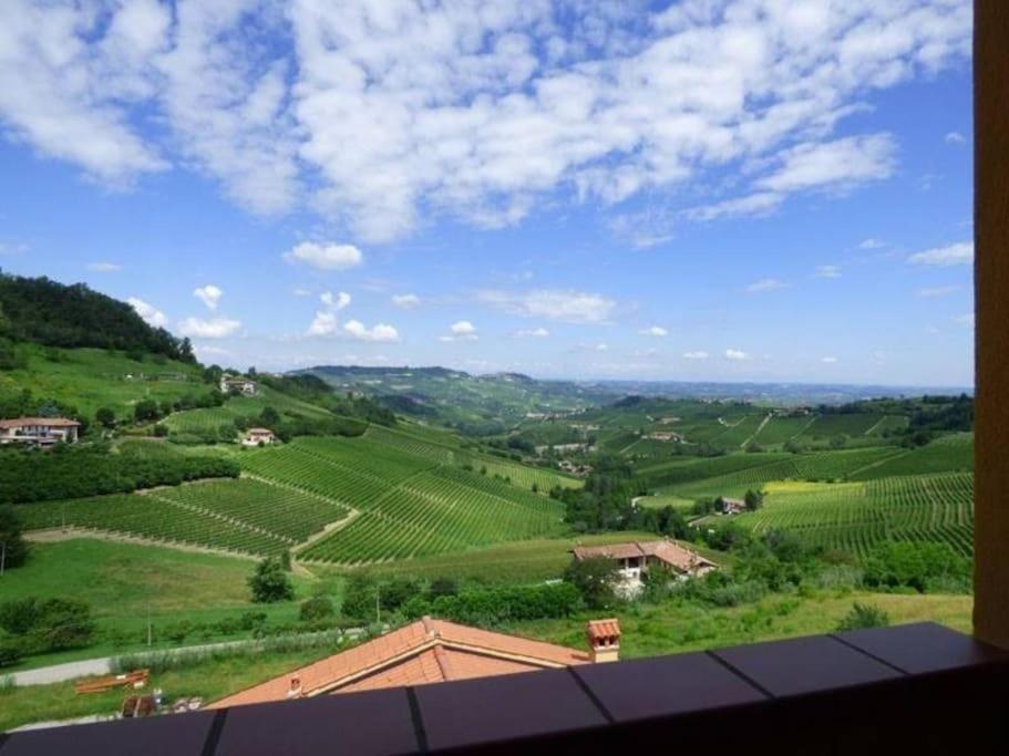 Charming 2.5Room Flat In Center Of Monforte dʼAlba Extérieur photo